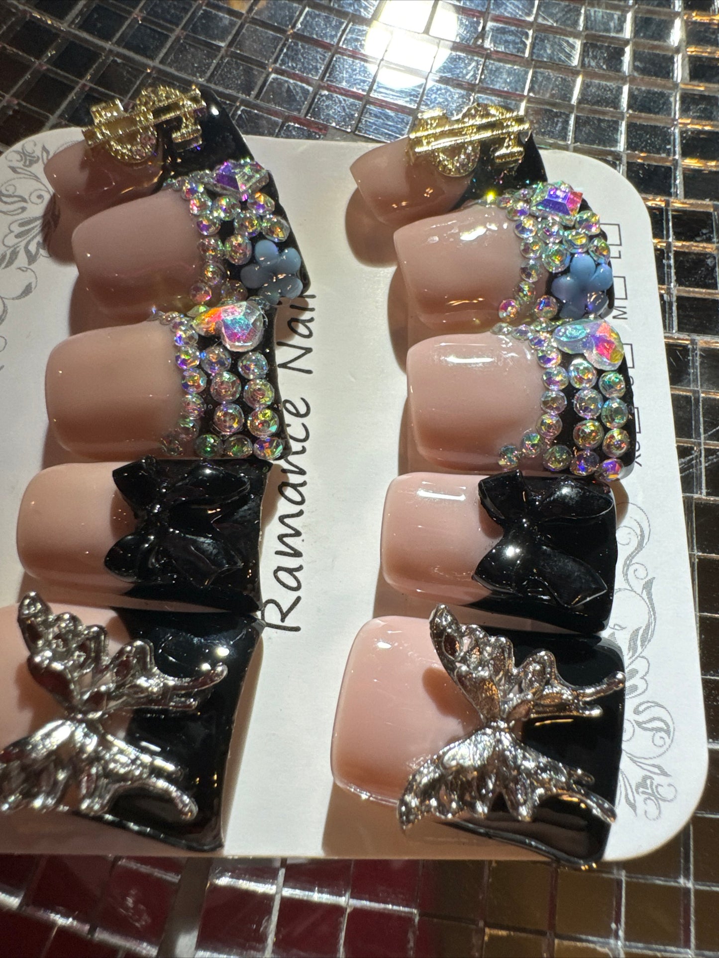 🎀 black tip duck 🦆 short 💅