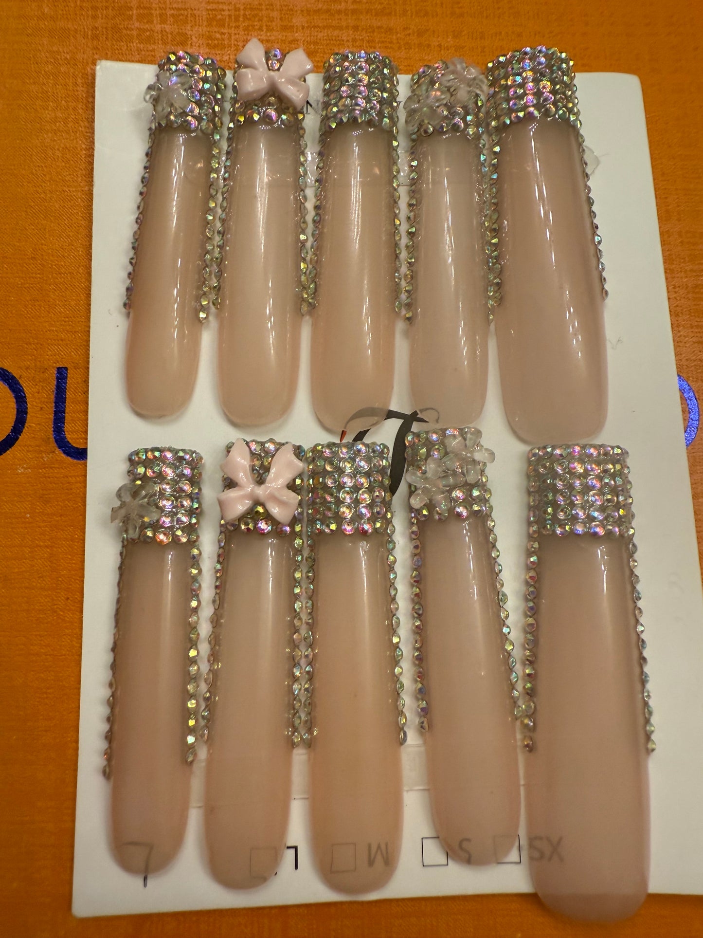🎀 long clear punk rhinestones bow tip 💅