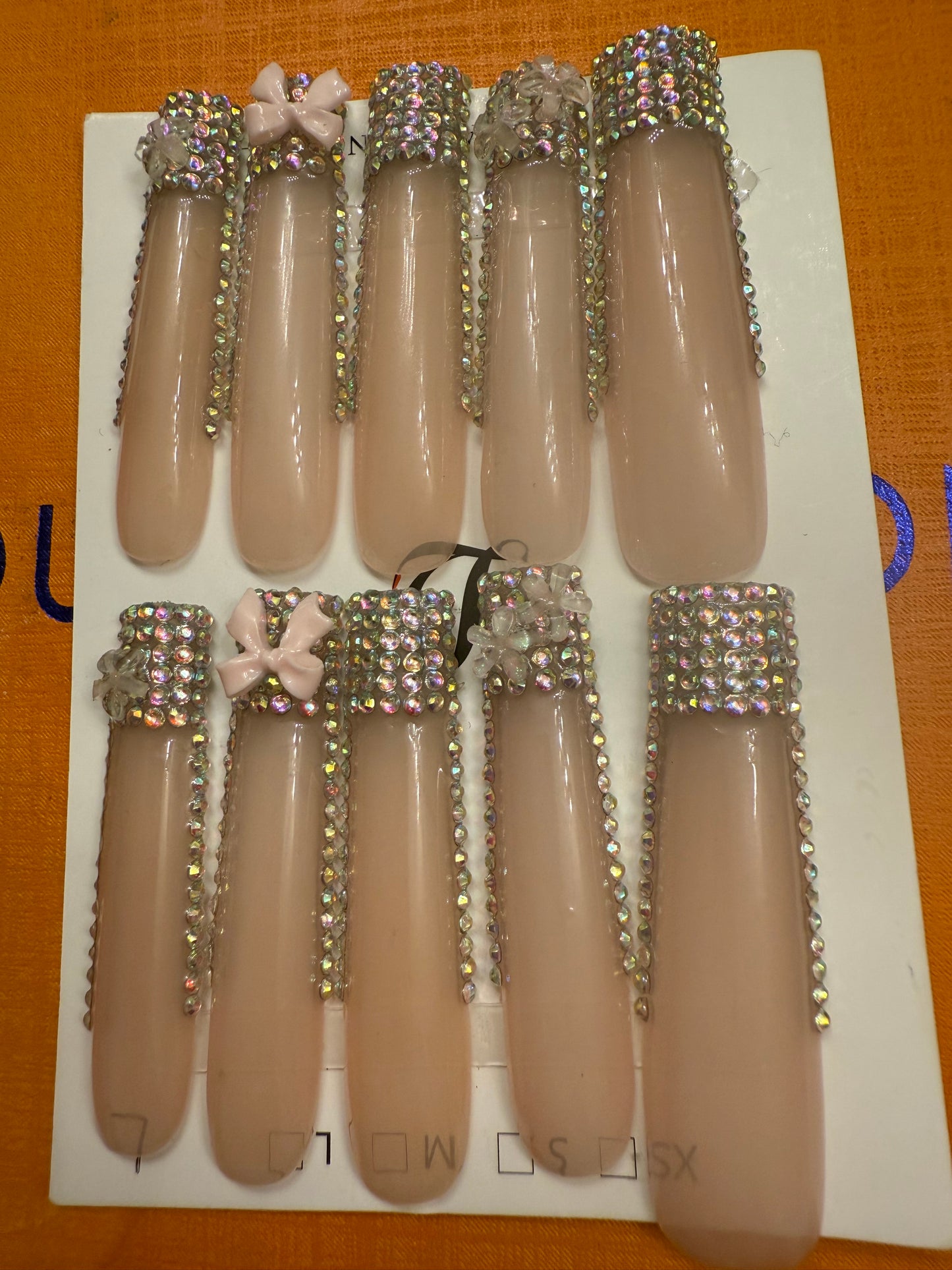 🎀 long clear punk rhinestones bow tip 💅