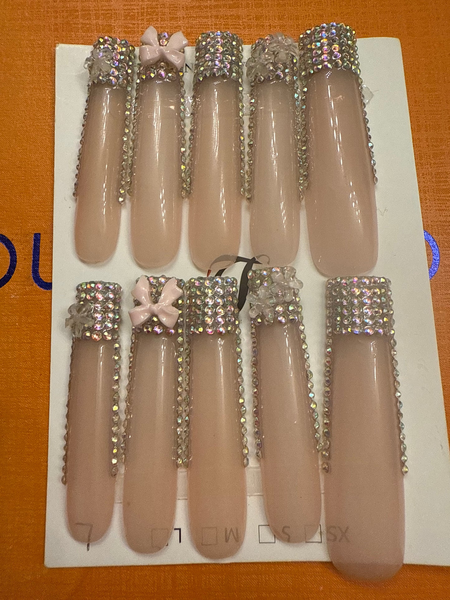 🎀 long clear punk rhinestones bow tip 💅