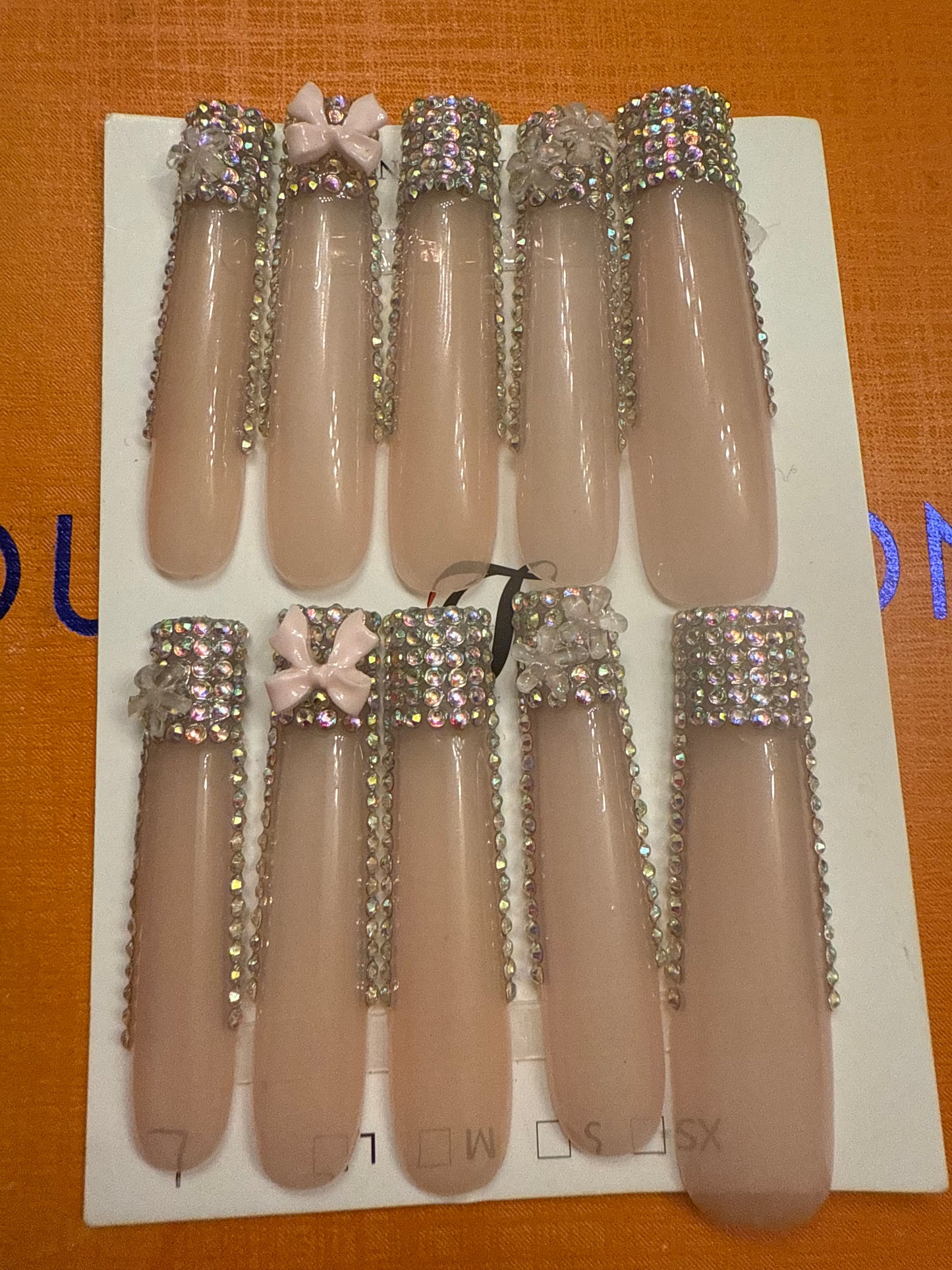 🎀 long clear punk rhinestones bow tip 💅