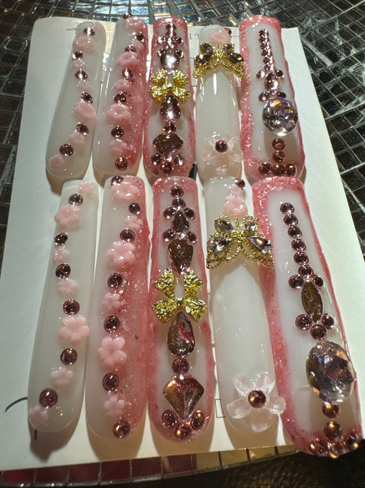 🎀white pink gold floral 💅